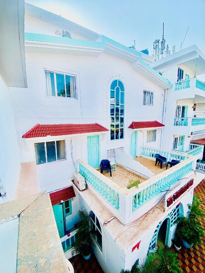 Hotel The Turquoiise House à Morjim Extérieur photo